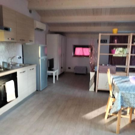 Appartement Residenza Flores à Pescara Chambre photo