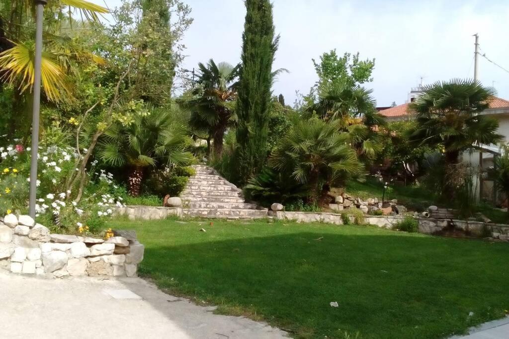 Appartement Residenza Flores à Pescara Extérieur photo